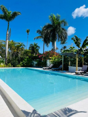 María Juana, Hostal Las terrenas